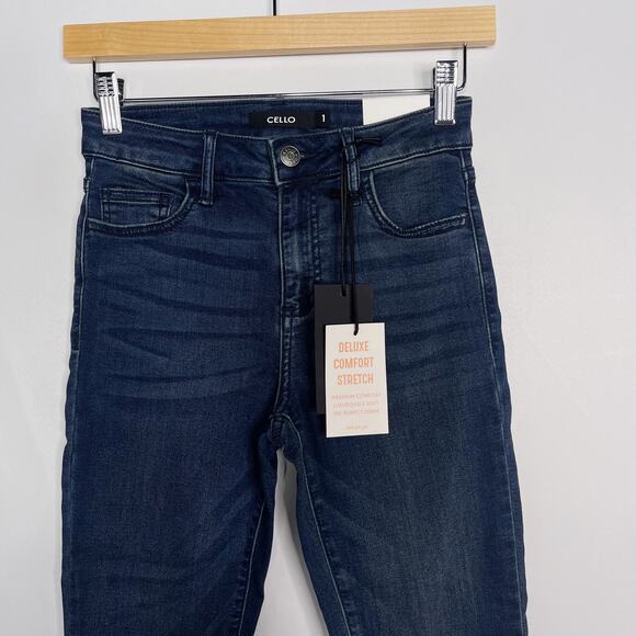 New Cello Size 11 Dark Wash Mid Rise Skinny Jeans Deluxe Comfort Cotton Stretch - Picture 3 of 11